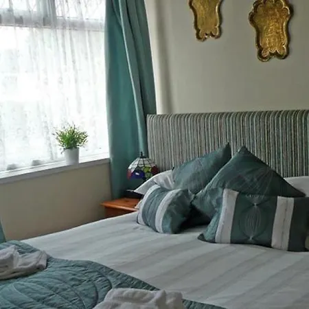 Well Guest house 2*